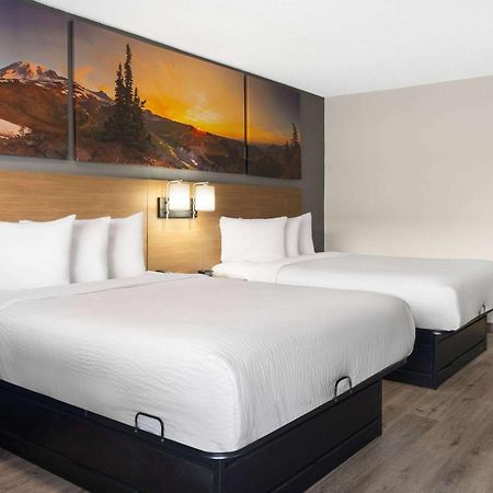Days Inn By Wyndham Columbus Worthington エクステリア 写真