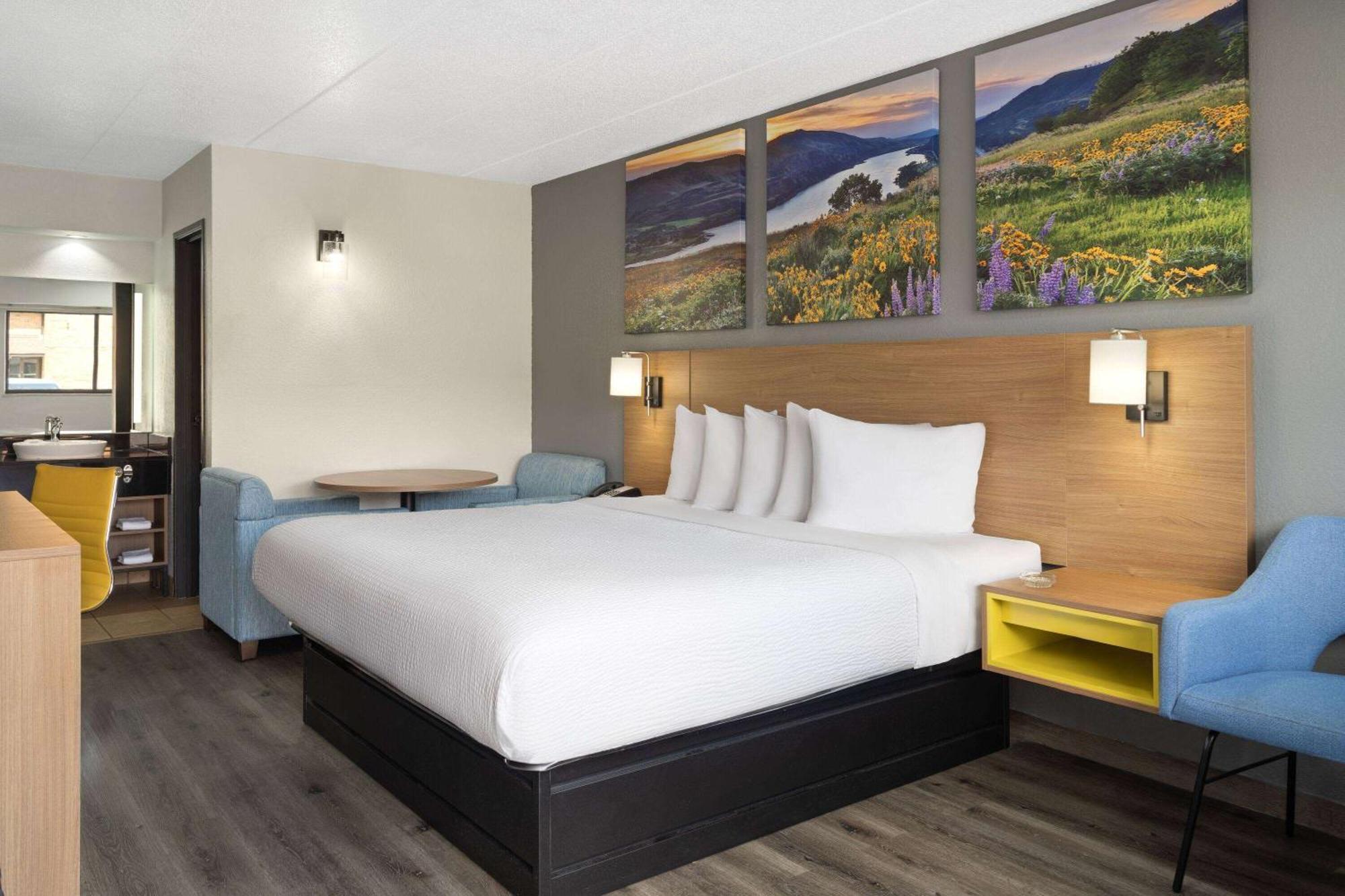 Days Inn By Wyndham Columbus Worthington エクステリア 写真