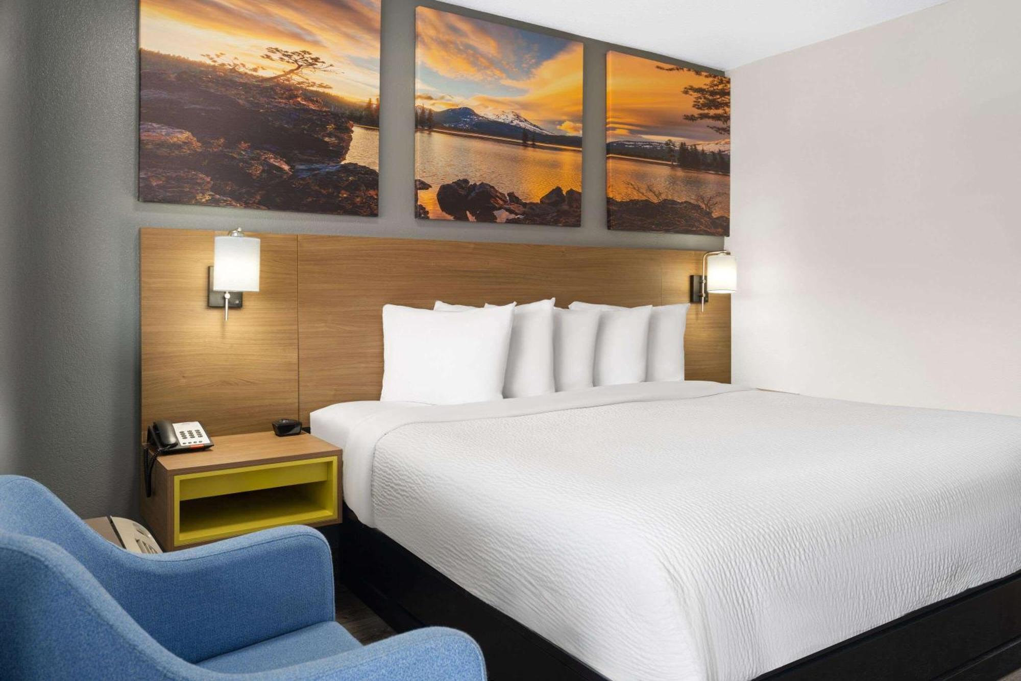Days Inn By Wyndham Columbus Worthington エクステリア 写真